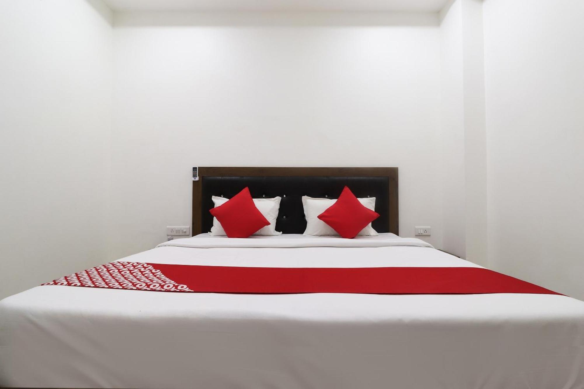 Hotel O Vrindavan Inn Near Lulu Mall Bijnaur Eksteriør bilde